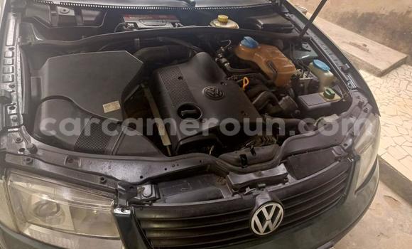 Sayi Na hannu Volkswagen Passat Black Mota in Douala a Ƙasar Kamaru Sayi Na hannu Volkswagen Passat Black Mota in Douala a Ƙasar Kamaru