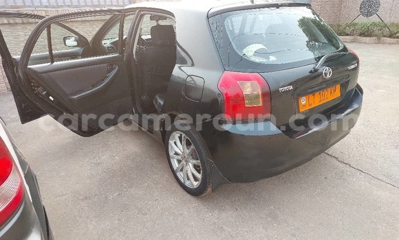 Sayi Na hannu Toyota Corolla Black Mota in Douala a Ƙasar Kamaru Sayi Na hannu Toyota Corolla Black Mota in Douala a Ƙasar Kamaru