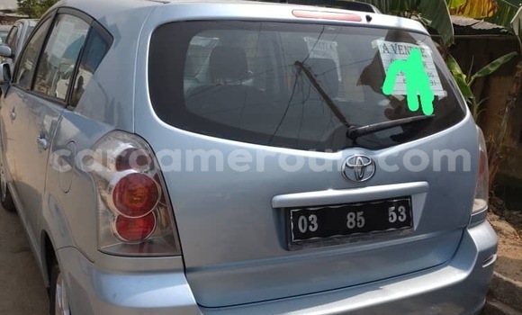 Buy Used Toyota Corolla Verso Blue Car in Douala in Littoral Cameroon Buy Used Toyota Corolla Verso Blue Car in Douala in Littoral Cameroon