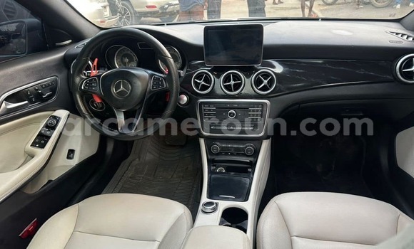 Acheter Occasion Voiture Mercedes‒Benz CLA-klasse AMG Gris à Douala, Littoral Cameroon Acheter Occasion Voiture Mercedes‒Benz CLA-klasse AMG Gris à Douala, Littoral Cameroon