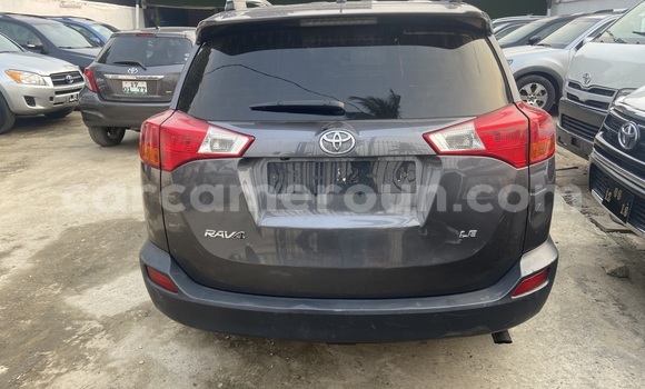 Acheter Import Voiture Toyota RAV4 Gris à Douala, Littoral Cameroon Acheter Import Voiture Toyota RAV4 Gris à Douala, Littoral Cameroon