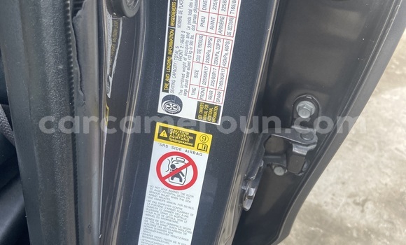 Acheter Import Voiture Toyota RAV4 Gris à Douala, Littoral Cameroon Acheter Import Voiture Toyota RAV4 Gris à Douala, Littoral Cameroon