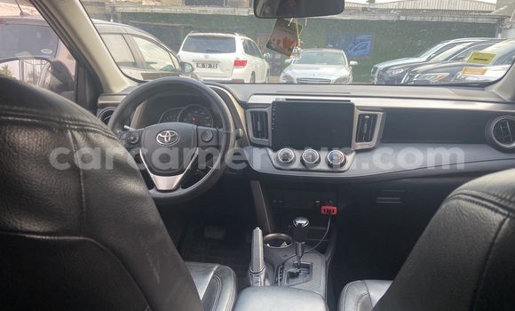 Acheter Import Voiture Toyota RAV4 Gris à Douala, Littoral Cameroon Acheter Import Voiture Toyota RAV4 Gris à Douala, Littoral Cameroon