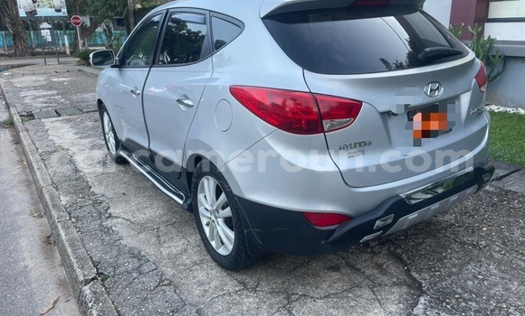 Buy Used Hyundai Tucson Silver Car in Douala in Littoral Cameroon Buy Used Hyundai Tucson Silver Car in Douala in Littoral Cameroon