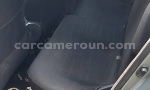 Acheter Occasion Voiture Toyota Yaris Rouge à Douala, Littoral Cameroon Acheter Occasion Voiture Toyota Yaris Rouge à Douala, Littoral Cameroon