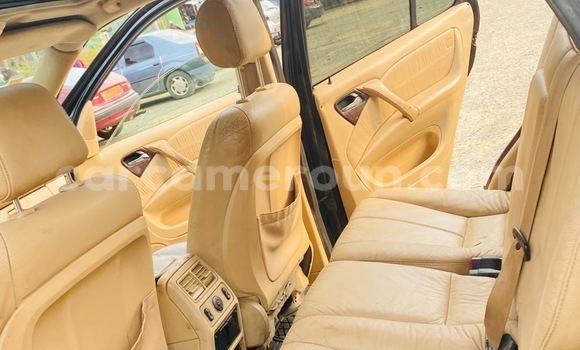 Acheter Occasion Voiture Mercedes‒Benz ML–Class Noir à Douala, Littoral Cameroon Acheter Occasion Voiture Mercedes‒Benz ML–Class Noir à Douala, Littoral Cameroon