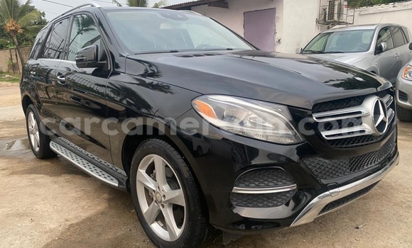 Acheter Import Voiture Mercedes‒Benz GLE Noir à Douala, Littoral Cameroon