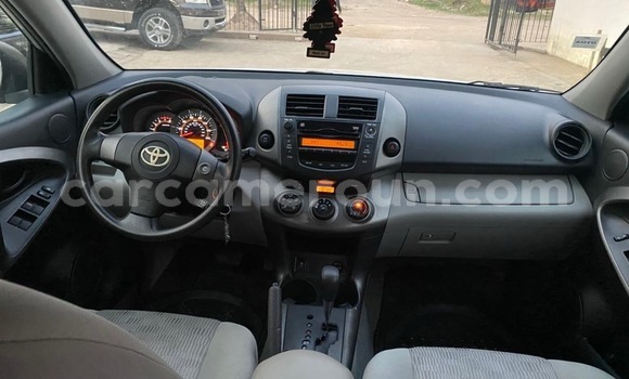 Acheter Import Voiture Toyota RAV4 Gris à Douala, Littoral Cameroon Acheter Import Voiture Toyota RAV4 Gris à Douala, Littoral Cameroon