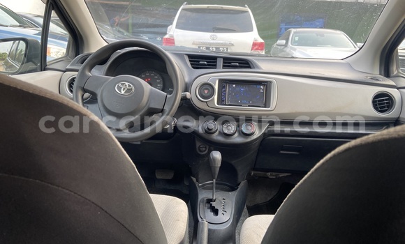 Acheter Import Voiture Toyota Vitz Autre à Douala, Littoral Cameroon Acheter Import Voiture Toyota Vitz Autre à Douala, Littoral Cameroon