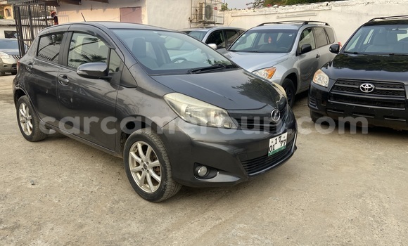 Acheter Import Voiture Toyota Vitz Autre à Douala, Littoral Cameroon Acheter Import Voiture Toyota Vitz Autre à Douala, Littoral Cameroon