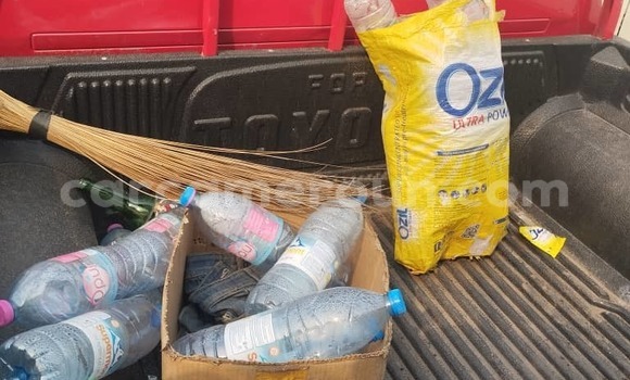 Buy Used Toyota Hilux Red Car in Douala in Littoral Cameroon Buy Used Toyota Hilux Red Car in Douala in Littoral Cameroon