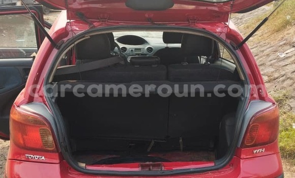 Sayi Na hannu Toyota Yaris Red Mota in Douala a Ƙasar Kamaru Sayi Na hannu Toyota Yaris Red Mota in Douala a Ƙasar Kamaru