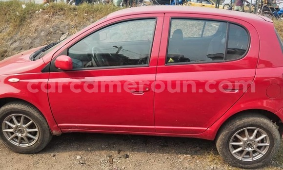 Sayi Na hannu Toyota Yaris Red Mota in Douala a Ƙasar Kamaru Sayi Na hannu Toyota Yaris Red Mota in Douala a Ƙasar Kamaru