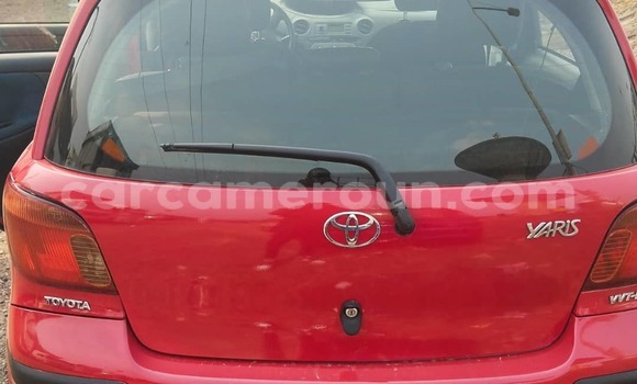 Sayi Na hannu Toyota Yaris Red Mota in Douala a Ƙasar Kamaru Sayi Na hannu Toyota Yaris Red Mota in Douala a Ƙasar Kamaru
