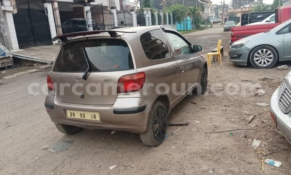 Sayi Na hannu Toyota Yaris Sauran Mota in Douala a Ƙasar Kamaru Sayi Na hannu Toyota Yaris Sauran Mota in Douala a Ƙasar Kamaru