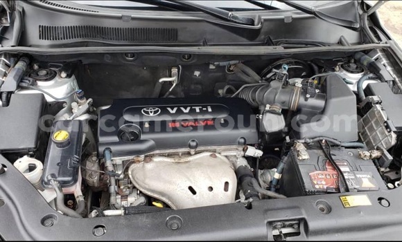 Acheter Occasion Voiture Toyota RAV4 Gris à Douala, Littoral Cameroon Acheter Occasion Voiture Toyota RAV4 Gris à Douala, Littoral Cameroon