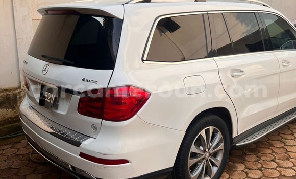 Acheter Neuf Voiture Mercedes‒Benz GL-klasse Blanc à Yaoundé, Central Cameroon Acheter Neuf Voiture Mercedes‒Benz GL-klasse Blanc à Yaoundé, Central Cameroon