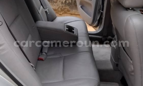 Sayi Sabo Toyota Camry Sauran Mota in Douala a Ƙasar Kamaru Sayi Sabo Toyota Camry Sauran Mota in Douala a Ƙasar Kamaru