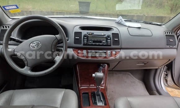 Sayi Sabo Toyota Camry Sauran Mota in Douala a Ƙasar Kamaru Sayi Sabo Toyota Camry Sauran Mota in Douala a Ƙasar Kamaru