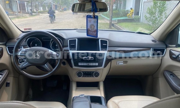 Buy Import Mercedes‒Benz ML–Class White Car in Douala in Littoral Cameroon Buy Import Mercedes‒Benz ML–Class White Car in Douala in Littoral Cameroon