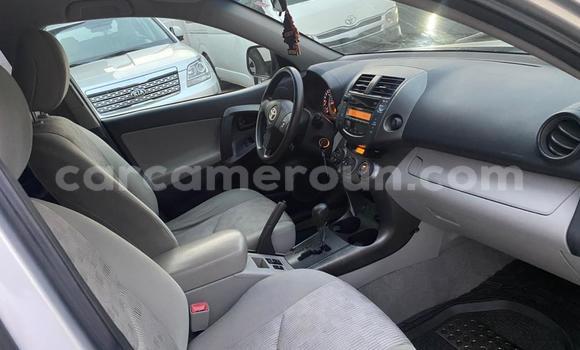 Acheter Occasion Voiture Toyota RAV4 Gris à Douala, Littoral Cameroon Acheter Occasion Voiture Toyota RAV4 Gris à Douala, Littoral Cameroon