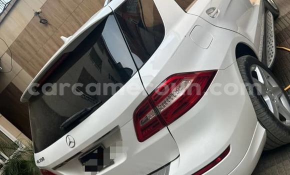 Sayi Na hannu Mercedes‒Benz ML–Class White Mota in Douala a Ƙasar Kamaru Sayi Na hannu Mercedes‒Benz ML–Class White Mota in Douala a Ƙasar Kamaru