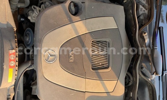 Buy Used Mercedes‒Benz CLS–Class White Car in Douala in Littoral Cameroon Buy Used Mercedes‒Benz CLS–Class White Car in Douala in Littoral Cameroon