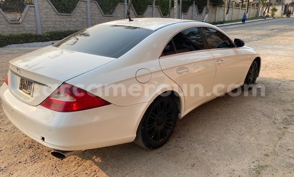 Buy Used Mercedes‒Benz CLS–Class White Car in Douala in Littoral Cameroon Buy Used Mercedes‒Benz CLS–Class White Car in Douala in Littoral Cameroon