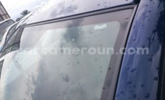 Sayi Na hannu Toyota Corolla Blue Mota in Yaounde a Babban Kamaru Sayi Na hannu Toyota Corolla Blue Mota in Yaounde a Babban Kamaru