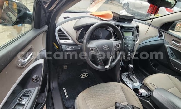 Sayi Na hannu Hyundai Santa Fe Black Mota in Douala a Ƙasar Kamaru Sayi Na hannu Hyundai Santa Fe Black Mota in Douala a Ƙasar Kamaru