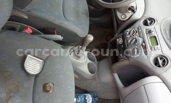 Acheter Occasion Voiture Toyota Yaris Rouge à Douala, Littoral Cameroon Acheter Occasion Voiture Toyota Yaris Rouge à Douala, Littoral Cameroon