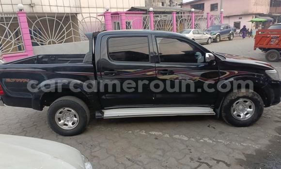 Acheter Occasion Voiture Toyota Hilux Noir à Douala, Littoral Cameroon Acheter Occasion Voiture Toyota Hilux Noir à Douala, Littoral Cameroon