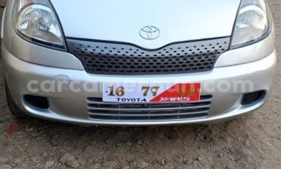 Acheter Import Voiture Toyota Yaris Verso Gris à Douala, Littoral Cameroon Acheter Import Voiture Toyota Yaris Verso Gris à Douala, Littoral Cameroon