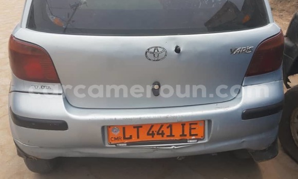 Sayi Na hannu Toyota Yaris Blue Mota in Douala a Ƙasar Kamaru Sayi Na hannu Toyota Yaris Blue Mota in Douala a Ƙasar Kamaru