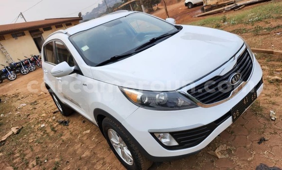 Acheter Occasion Voiture Kia Sportage Blanc à Yaoundé, Central Cameroon