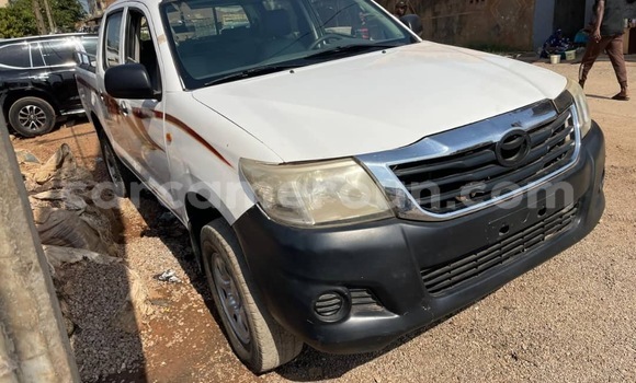 Buy Used Toyota Hilux White Car in Yaounde in Central Cameroon Buy Used Toyota Hilux White Car in Yaounde in Central Cameroon