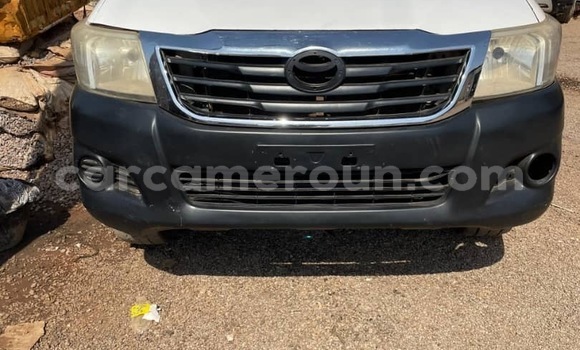 Buy Used Toyota Hilux White Car in Yaounde in Central Cameroon Buy Used Toyota Hilux White Car in Yaounde in Central Cameroon