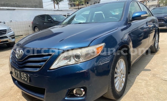 Buy Used Toyota Camry Blue Car in Douala in Littoral Cameroon