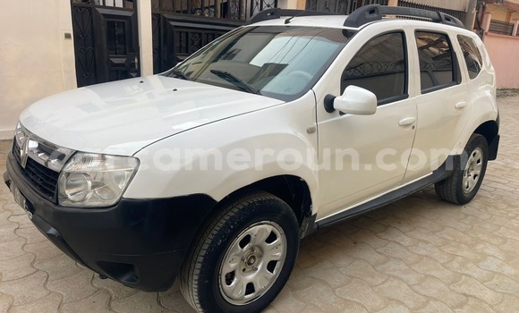 Acheter Occasion Voiture Renault Duster Blanc à Douala, Littoral Cameroon Acheter Occasion Voiture Renault Duster Blanc à Douala, Littoral Cameroon