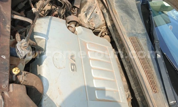 Sayi Na hannu Toyota Highlander White Mota in Douala a Ƙasar Kamaru Sayi Na hannu Toyota Highlander White Mota in Douala a Ƙasar Kamaru