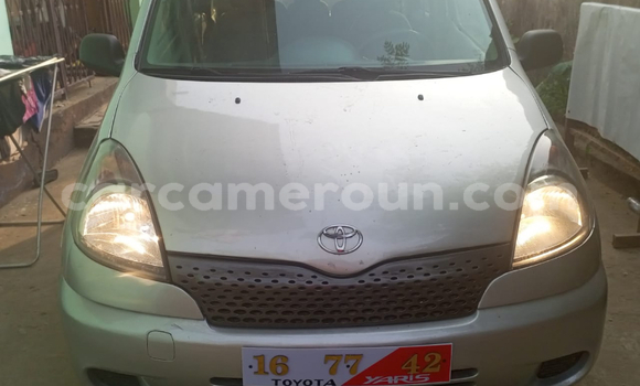 Acheter Import Voiture Toyota Yaris Verso Gris à Douala, Littoral Cameroon