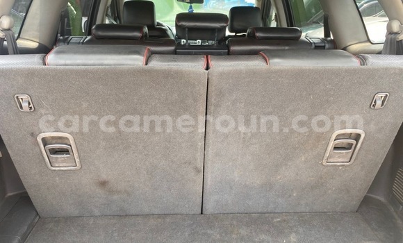 Sayi Na hannu Hyundai Santa Fe Azurfa Mota in Douala a Ƙasar Kamaru Sayi Na hannu Hyundai Santa Fe Azurfa Mota in Douala a Ƙasar Kamaru