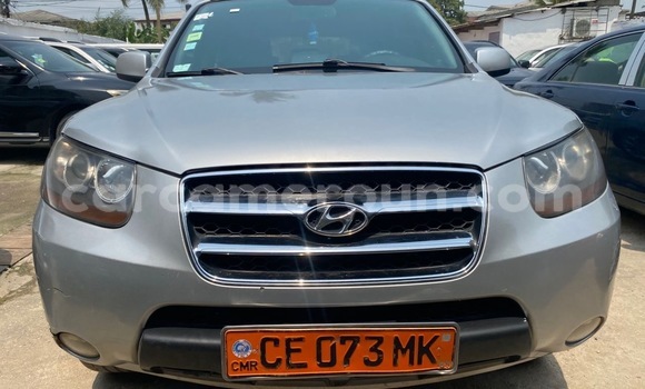 Sayi Na hannu Hyundai Santa Fe Azurfa Mota in Douala a Ƙasar Kamaru Sayi Na hannu Hyundai Santa Fe Azurfa Mota in Douala a Ƙasar Kamaru