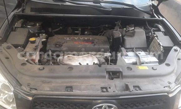 Sayi Na hannu Toyota Camry Black Mota in Douala a Ƙasar Kamaru Sayi Na hannu Toyota Camry Black Mota in Douala a Ƙasar Kamaru