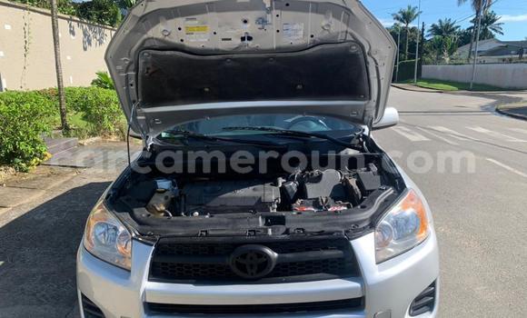 Acheter Occasion Voiture Toyota RAV4 Gris à Douala, Littoral Cameroon Acheter Occasion Voiture Toyota RAV4 Gris à Douala, Littoral Cameroon