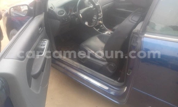 Sayi Na hannu Ford Focus Blue Mota in Douala a Ƙasar Kamaru Sayi Na hannu Ford Focus Blue Mota in Douala a Ƙasar Kamaru