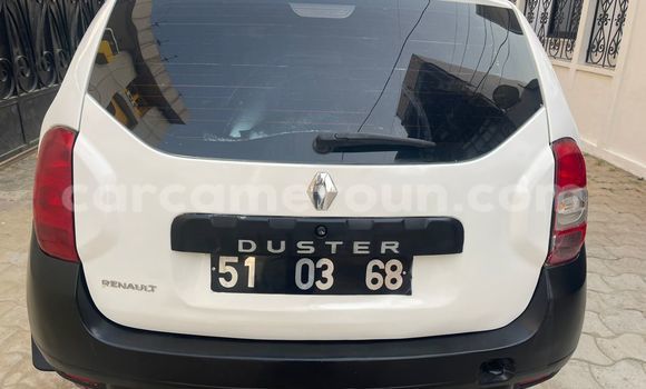 Sayi Na hannu Renault Duster White Mota in Douala a Ƙasar Kamaru Sayi Na hannu Renault Duster White Mota in Douala a Ƙasar Kamaru