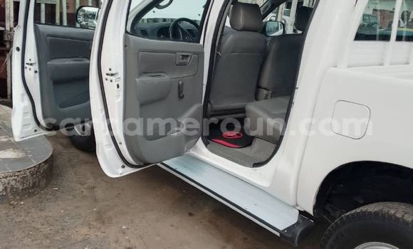 Acheter Occasion Voiture Toyota Hilux Blanc à Douala, Littoral Cameroon Acheter Occasion Voiture Toyota Hilux Blanc à Douala, Littoral Cameroon