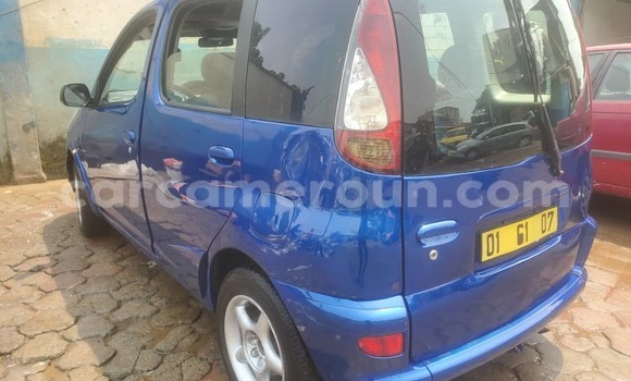Acheter Occasion Voiture Toyota Yaris Bleu à Douala, Littoral Cameroon Acheter Occasion Voiture Toyota Yaris Bleu à Douala, Littoral Cameroon