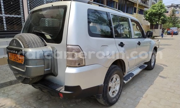 Acheter Occasion Voiture Mitsubishi Pajero Gris à Douala, Littoral Cameroon Acheter Occasion Voiture Mitsubishi Pajero Gris à Douala, Littoral Cameroon